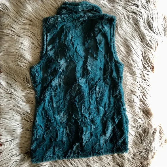 y2k Luxe Faux Fur Teal One-Button Vest, Size M - Picture 4 of 6